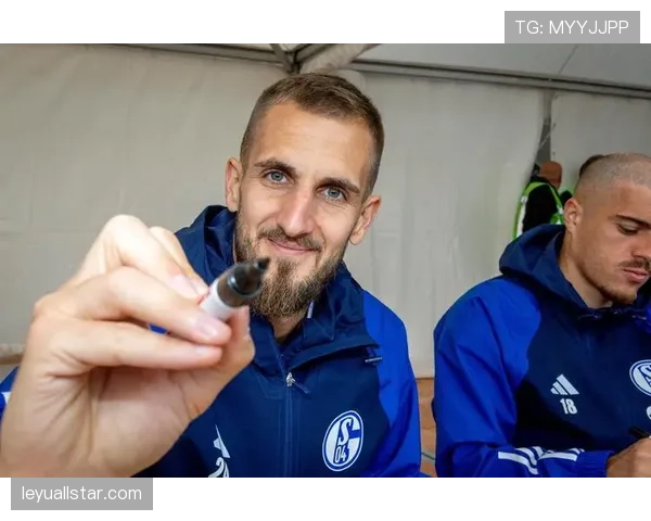 通讯：一座城市的足球信仰，即使降级也不离不弃的沙尔克球迷